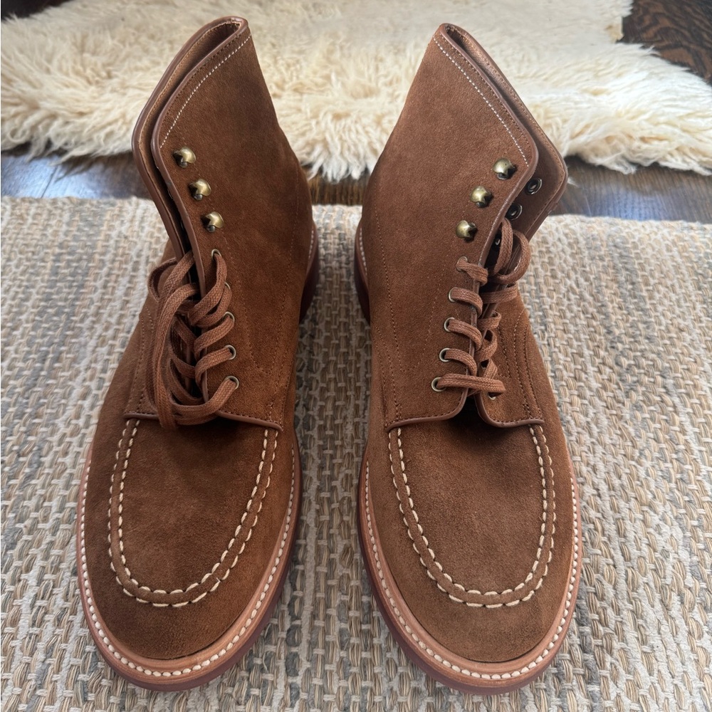 J. Crew Kenton Pacer Suede Men's Boots, acorn brown color, size 9.5, NWT